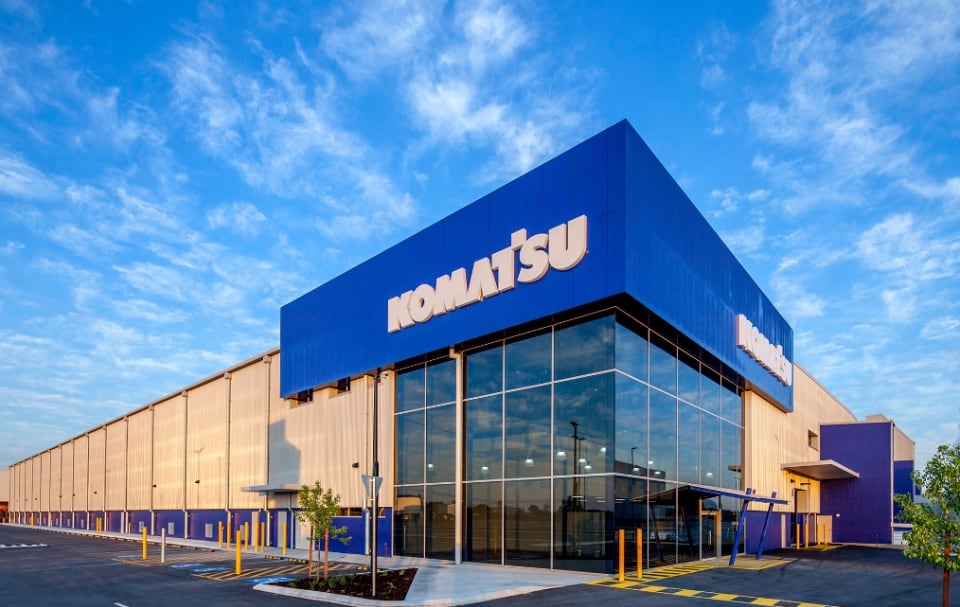історія komatsu